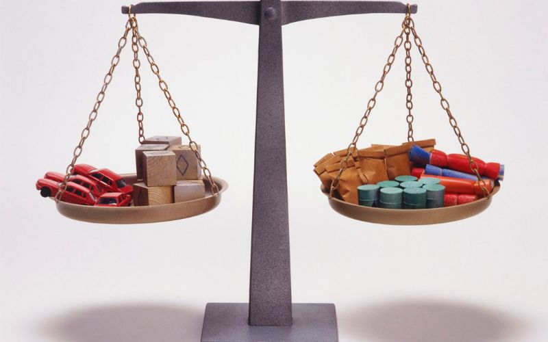 Chính sách thương mại ảnh hưởng đến cán cân thương mại