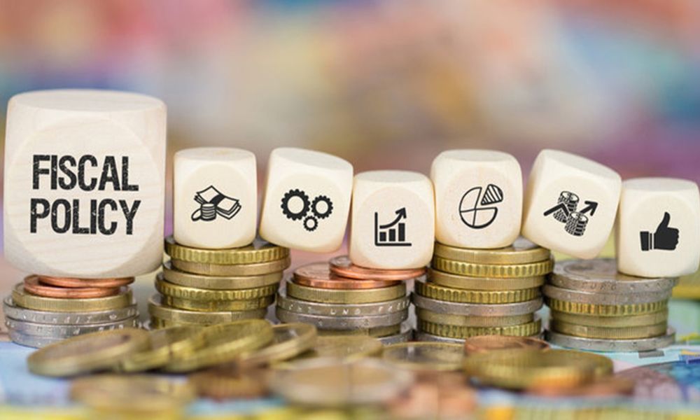 Chính sách tài khóa là gì? Công cụ & ứng dụng đầu tư