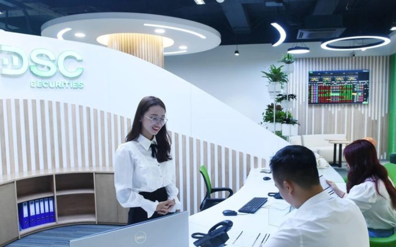 Tối ưu lợi nhuận với chứng khoán DSC