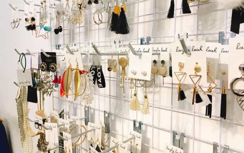 Có 2 triệu nên đầu tư gì? Kinh doanh phụ kiện là ý tưởng phù hợp