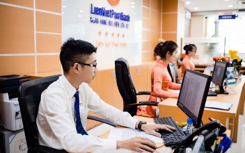 Giới thiệu cổ phiếu LPB