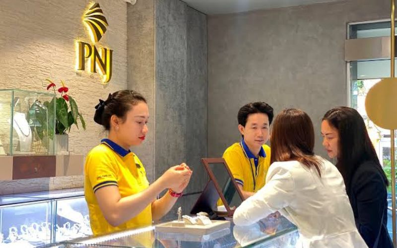 Tổng quan cổ phiếu PNJ
