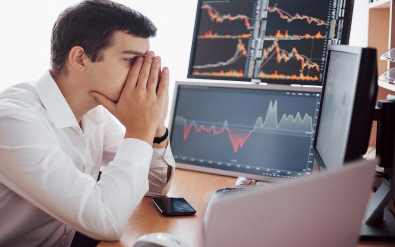 Thiếu kiến thức về chứng khoán