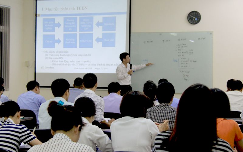 Khóa học chứng khoán tại Hà Nội SRTC