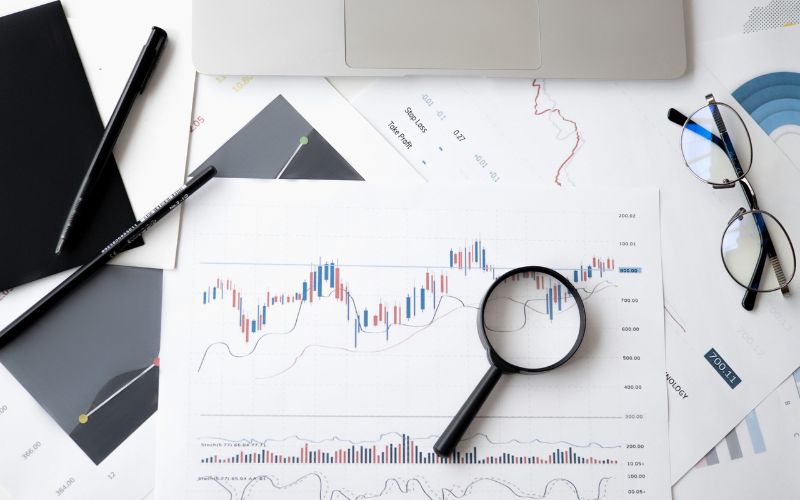 Lỗ kép là gì trong đầu tư?