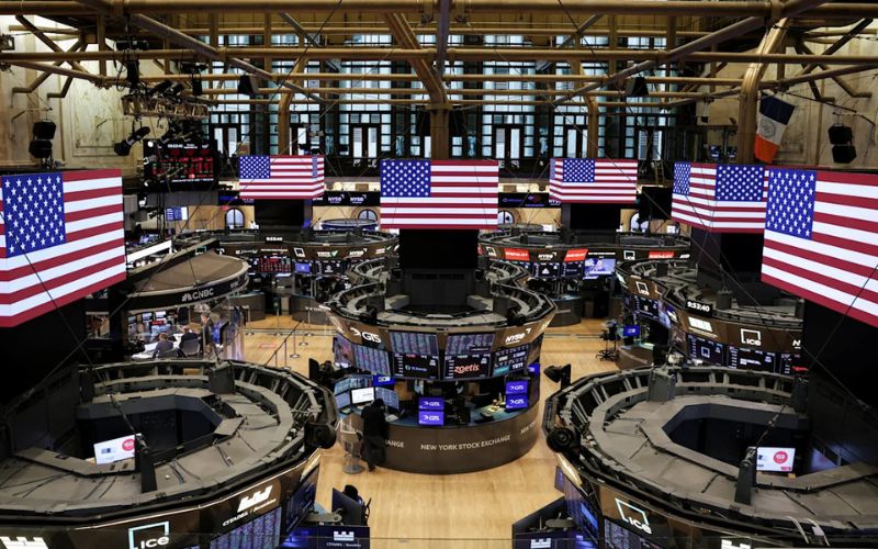 Rào cản và cơ hội cho bạn khi tiếp cận cổ phiếu sàn NYSE