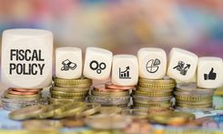 Chính sách tài khóa: Khái niệm, công cụ & ứng dụng đầu tư