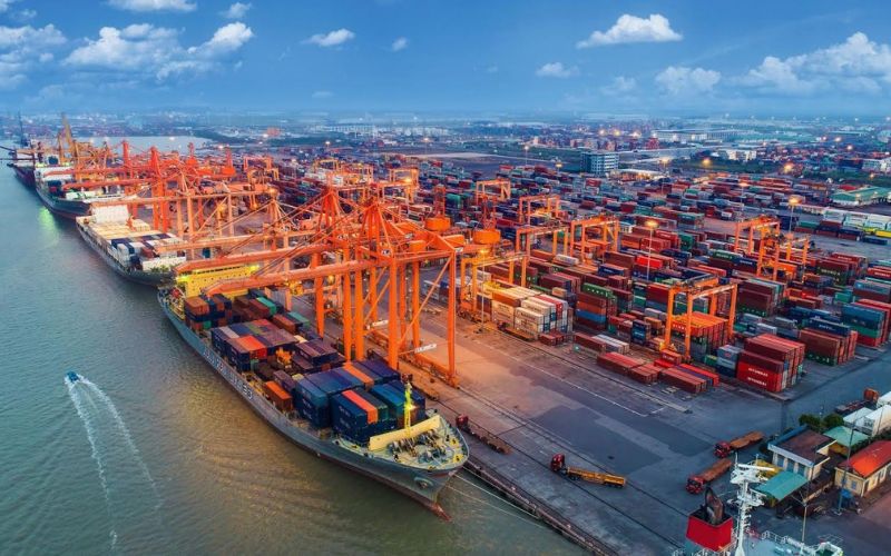 Tác động của xuất siêu đến nền kinh tế vĩ mô